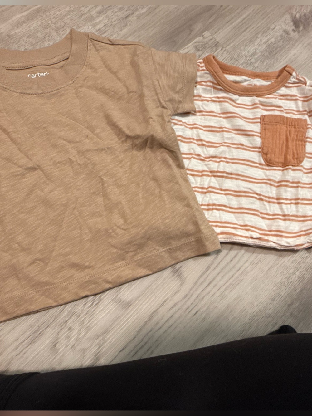 Carters Kids Tshirt Set (2)